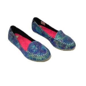 NWOT Women's Cushe Flats Size: 7
